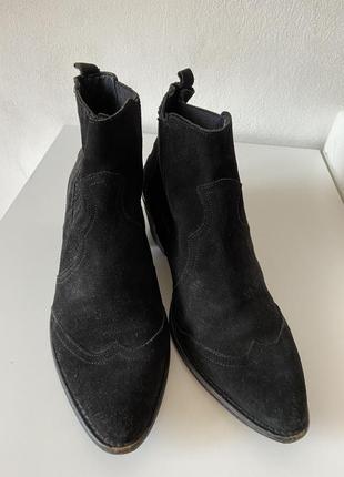 Замшеві козаки в стилі isabel marant