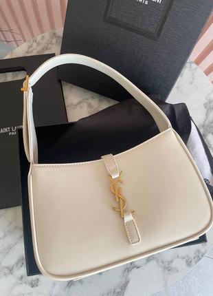 Сумка багет кожаная белая премиум