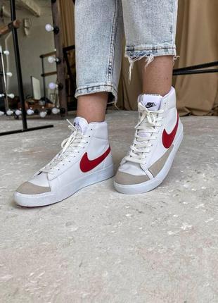 Женские кроссовки nike blazer белые