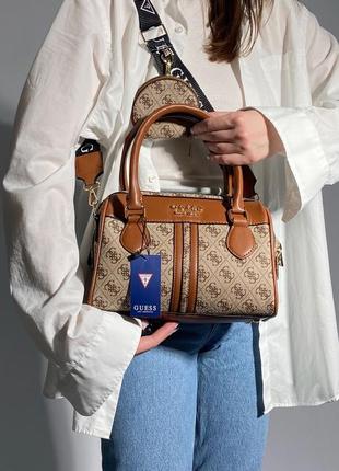 Сумка guess mini speedy2 фото