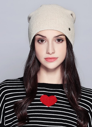 Женская шапка mosnow бежевая