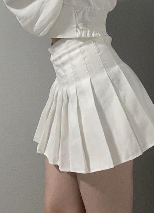 Белая юбка шорты
