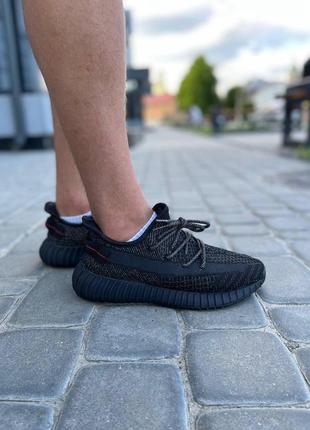 Мужские кроссовки  adidas yeezy boost 350 v2 black static  full reflective5 фото
