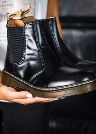 Женские ботинки dr. martens  доктор мартинс