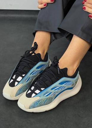 Мужские и женские кроссовки   adidas yeezy boost 700 v3  адидас изи буст3 фото