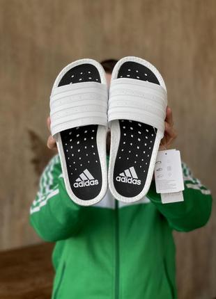 Adidas adilette white black