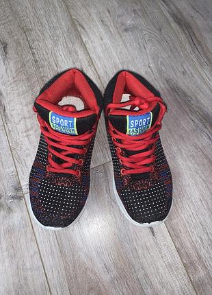 Кроссовки высокие на девочку 21.5 см