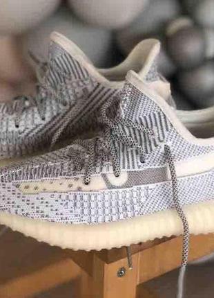 Женские кроссовки  flashback adidas yeezy boost 350 v2