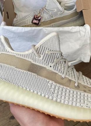 Женские кроссовки  flashback adidas yeezy boost 350 v2