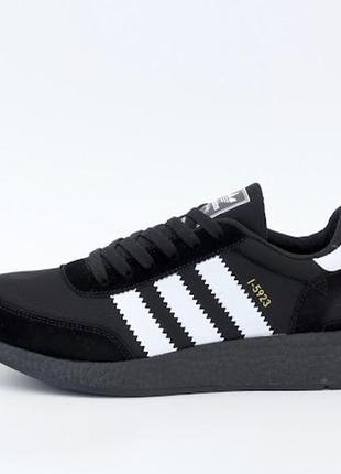 Adidas iniki