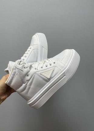 Женские кроссовки  prada macro re-nylon brushed leather sneakers white no lux