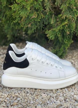 Женские кроссовки  mcqueen white / black кожаный задник