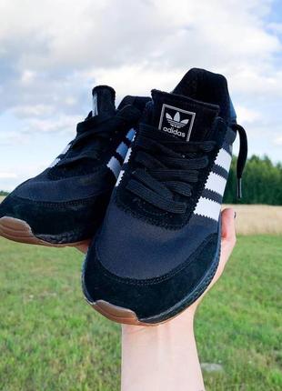 Женские кроссовки  adidas iniki black white v2