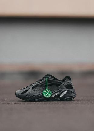 Мужские и женские кроссовки   adidas yeezy boost 700 v2  адидас изи буст2 фото