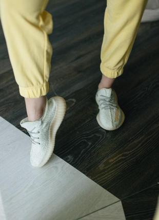 Женские кроссовки  adidas sty10053 yeezy boost 350 v2 ludmark reflective