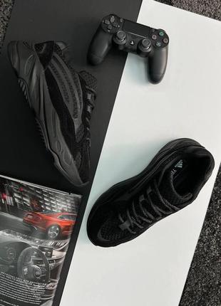 Мужские кроссовки  adidas yeezy boost 700 v2 all black2 фото