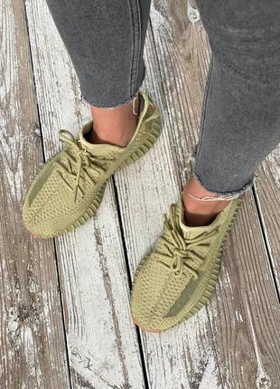 Мужские кроссовки  adidas yeezy boost 350 v2 sulfur