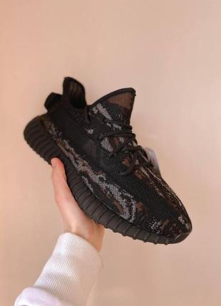 Мужские и женские кроссовки   adidas yeezy boots 350  адидас изи буст2 фото