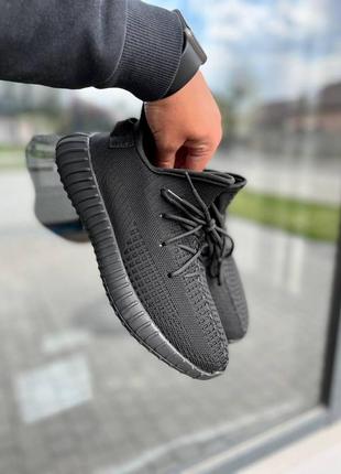 Мужские и женские кроссовки  adidas yeezy boost black