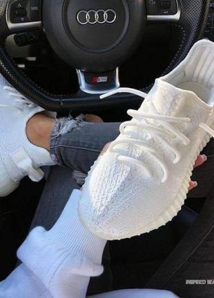 Мужские и женские кроссовки   adidas yeezy boost 350 v2  адидас изи буст