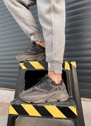 Мужские кроссовки  adidas yeezy boost 700 v1 wave runner «black raw rubber» 2