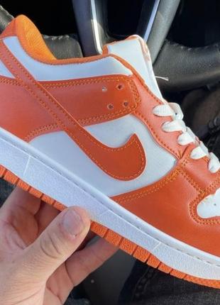 Женские кроссовки  nike dunk orange/white