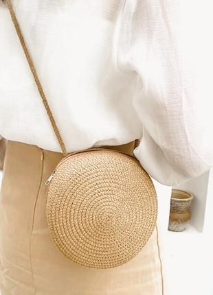 Тренд круглая плетеная сумка в виде ротанговой соломенной сумочки бохо бежевая
