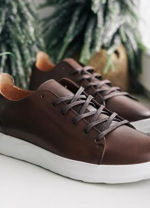 Коричневые кожаные кеды ikos! очень практичны!