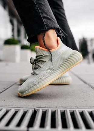 Adidas yeezy boost 350 v2 desert sage4 фото