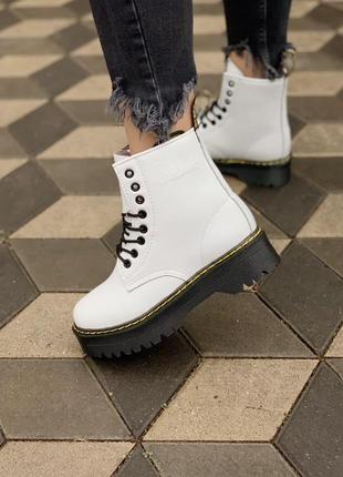 Ботинки женские Dr Martens Shoes 22209001