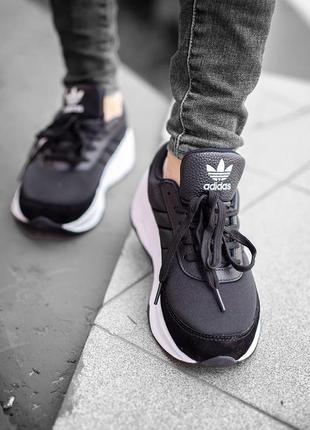 Чоловічі кросівки adidas shark black white9 фото