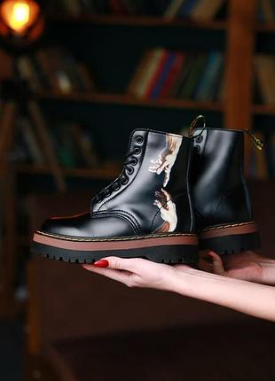 Ботинки женские Dr Martens Shoes 22209001