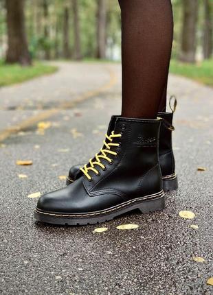 Черевики жіночі dr. martens 1460