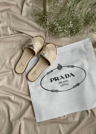 Шлепанцы женские prada slides7 фото