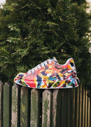 Жіночі кросівки alexander mcqueen low custom graffiti 2