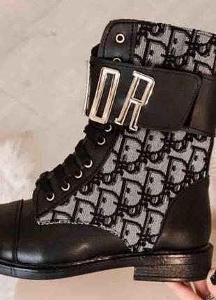 Жіночі черевики dior boots