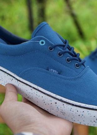 Vans blue