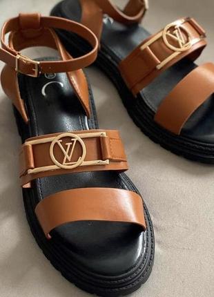 Боссоножки женские  louis vuitton