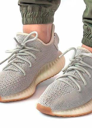 Женские кроссовки  adidas yeezy boost 350 v2 sesame