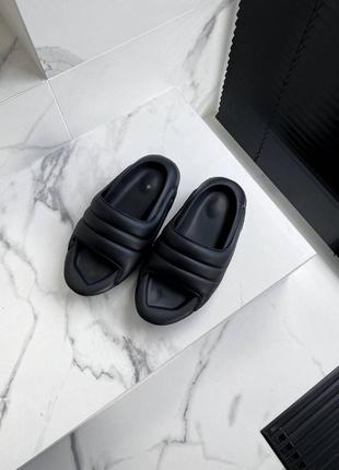 Шльопанці жіночі  balmain black