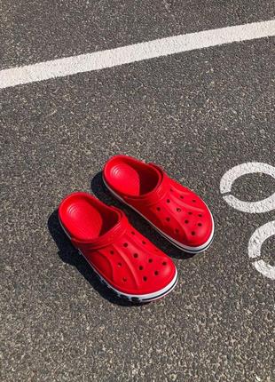 Шлепанцы женские  crocs red logo6 фото