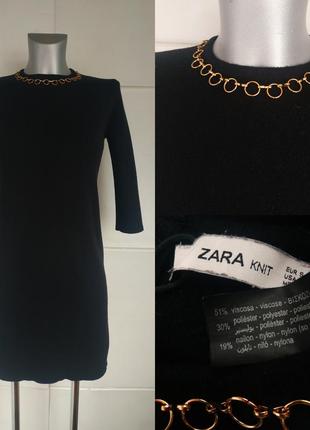Платье zara черного цвета с декором на горловине1 фото