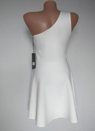Платье расклешенное на одно плечо missguided.указано 12(40)будет и на м3 фото