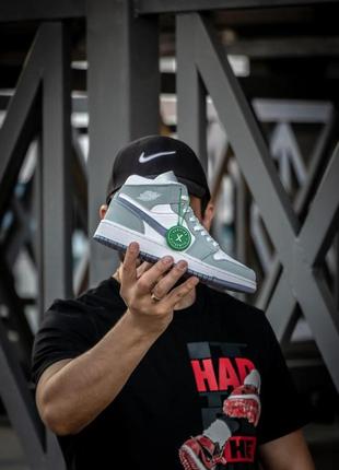 Женские кроссовки jordan 1 retro джордан ретро