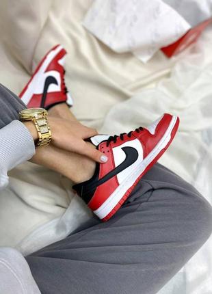 Женские кроссовки  nike dunk disrupt red white black