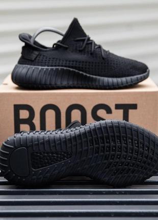 Чоловічі кросівки adidas yeezy boost 350 v2 black 22 фото