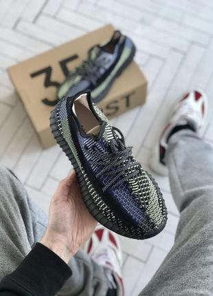 Женские кроссовки  adidas yeezy boost 350 v2