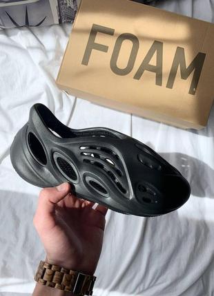 Мужские и женские кроссовки  adidas yeezy foam runner black1 фото