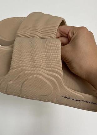 Женские кроссовки  adidas adilette beige1 фото