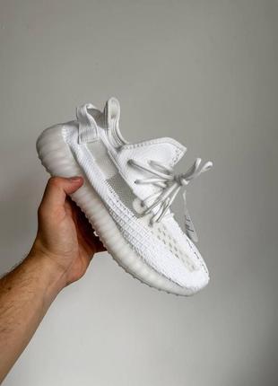 Мужские и женские кроссовки  adidas yeezy boost 350 v2 triple / white3 фото